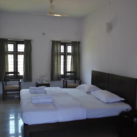 Daswal B&B Hotel Мадикери Экстерьер фото