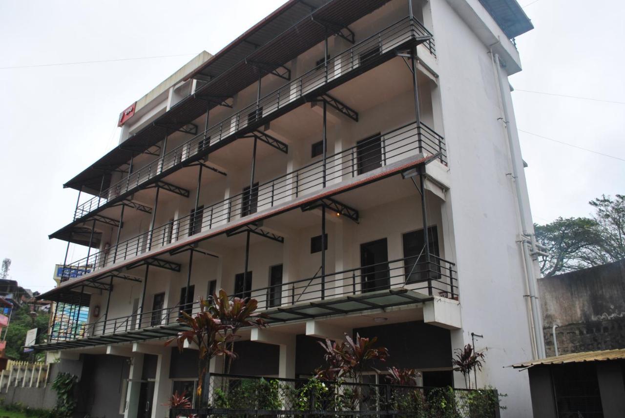 Daswal B&B Hotel Мадикери Экстерьер фото