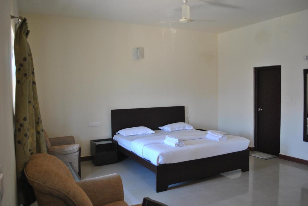 Daswal B&B Hotel Мадикери Экстерьер фото